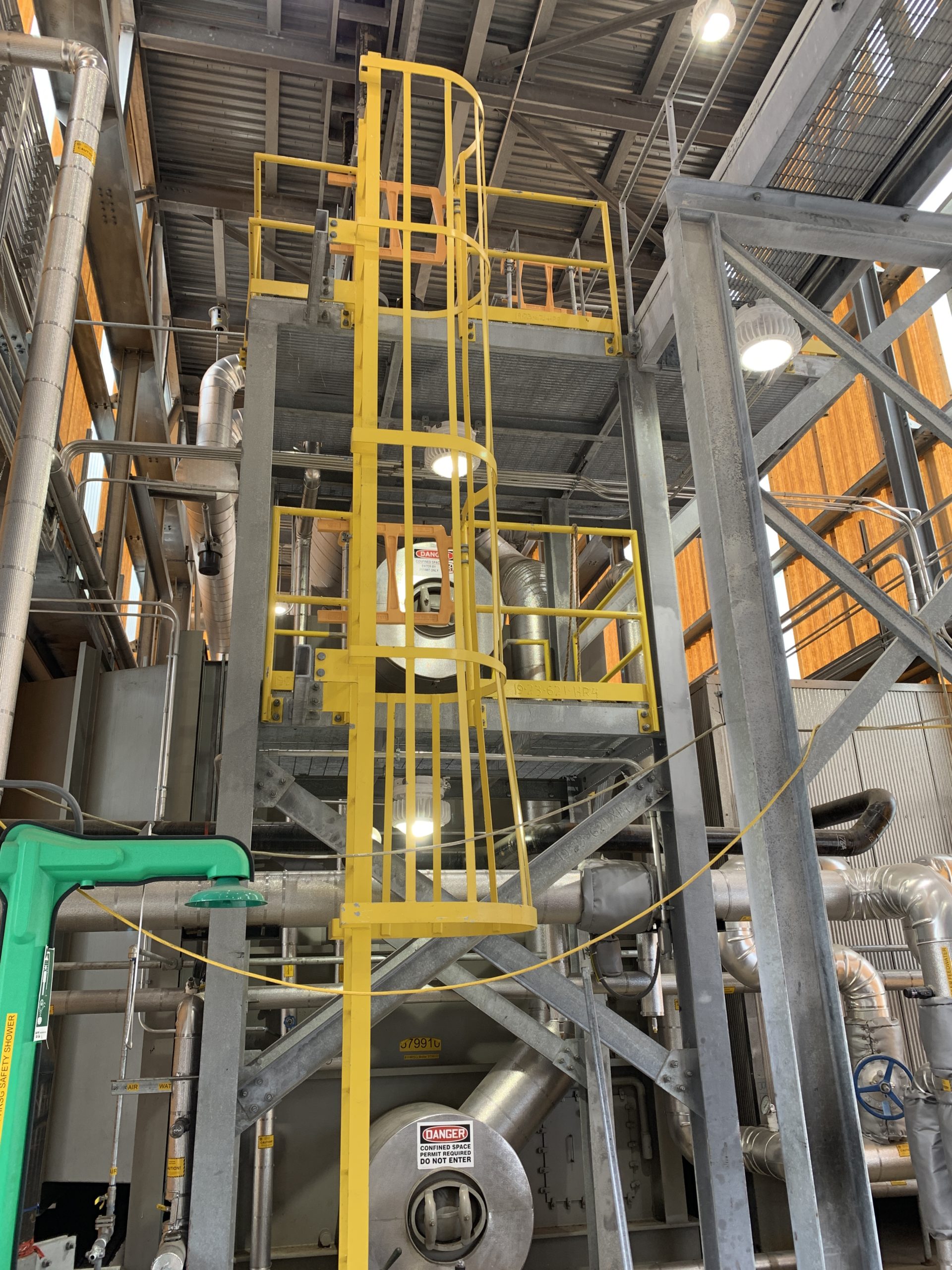 Safely firing hydrogen in boilers